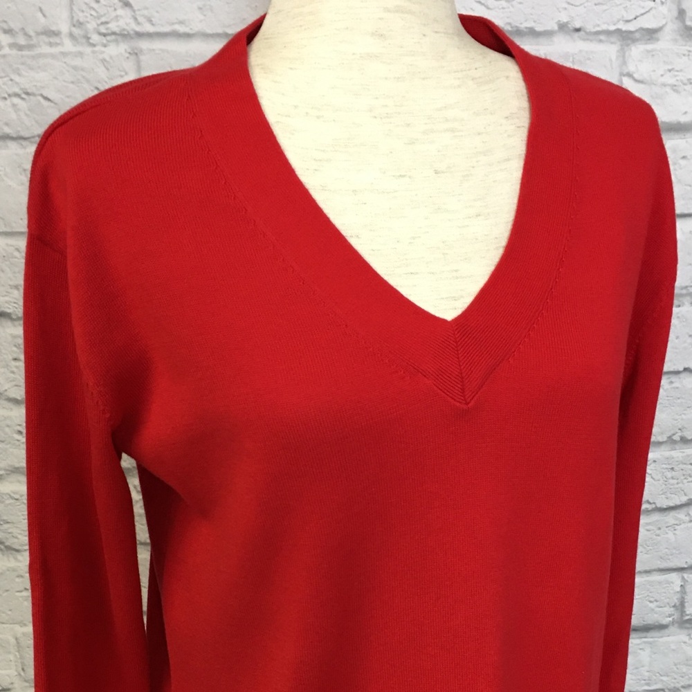 Tommy Hilfiger V neck sweater, red M